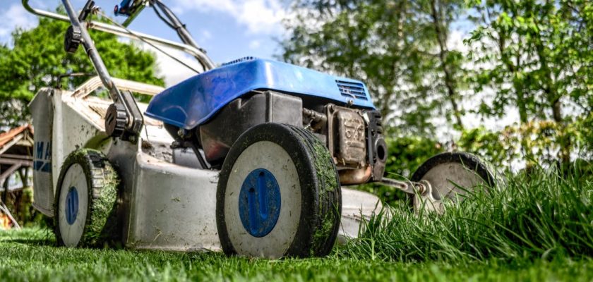 best mowers for hills reviewed